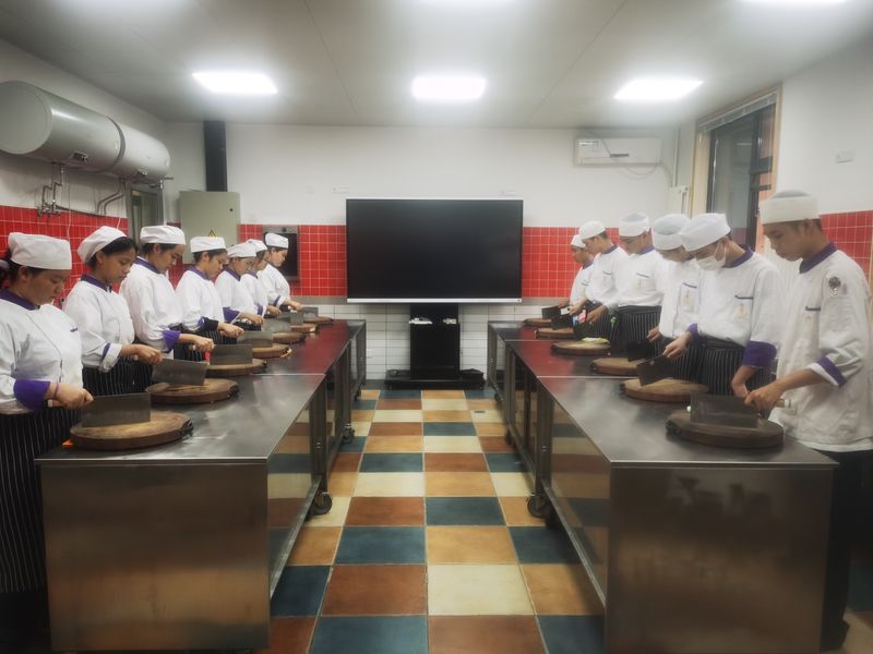 24年学生上课照片3
